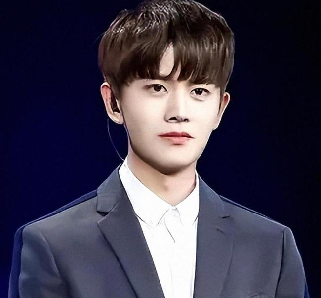 国度广电总局推介任嘉伦风与潮 从流量到信用的转型之路